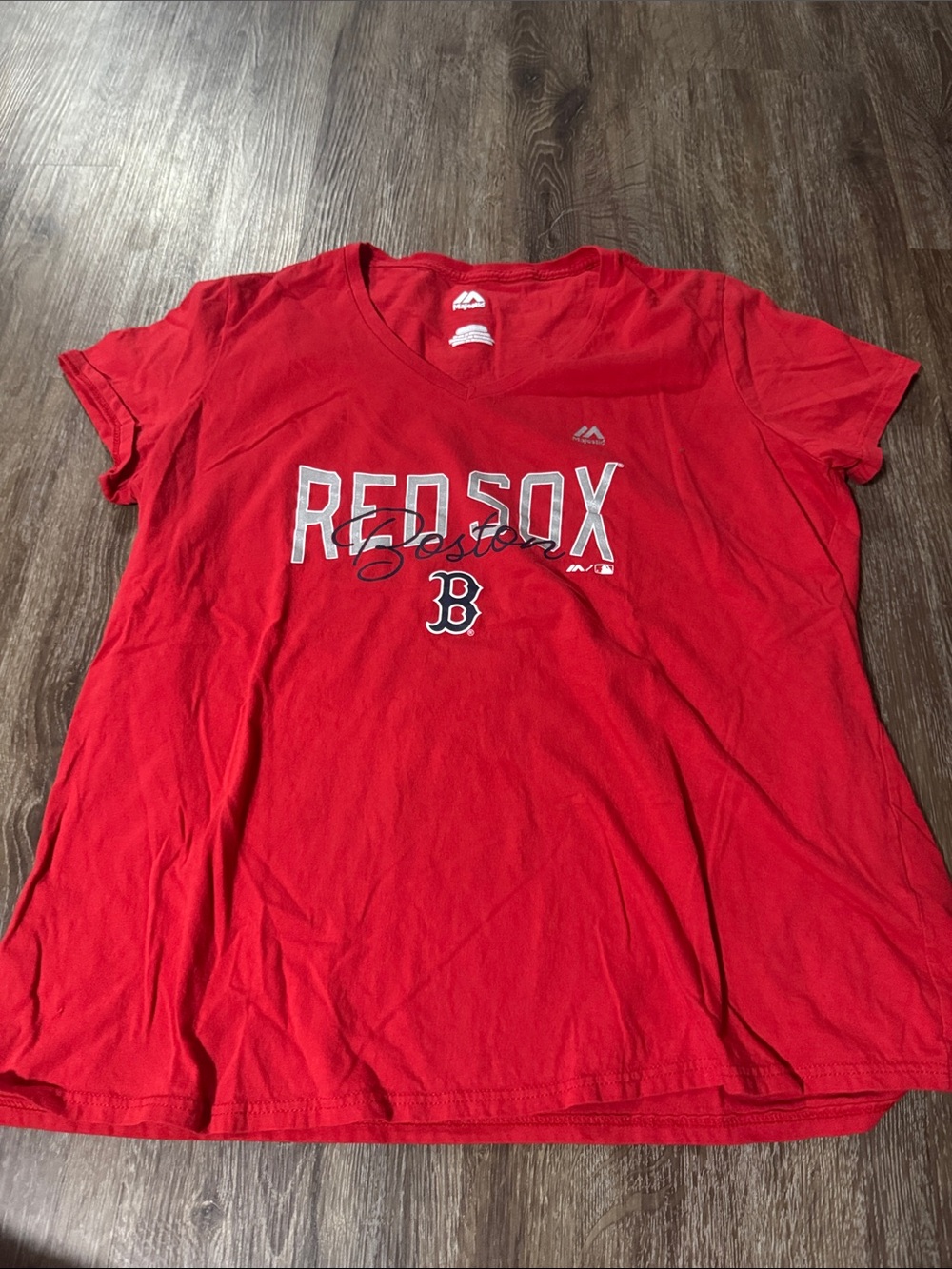 Majestic Red Boston Red Sox Graphic V-Neck Tee